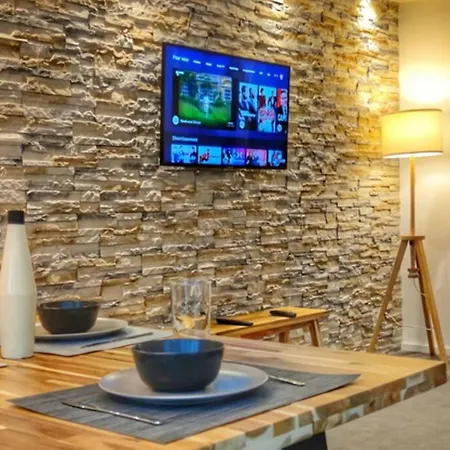 Apartment A 2 Pas Du Festival Et Plages *