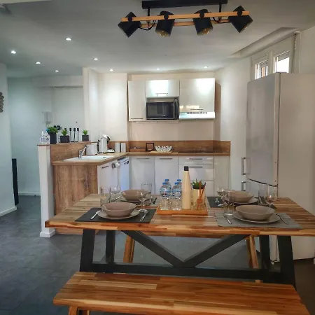 A 2 Pas Du Festival Et Plages Apartment *