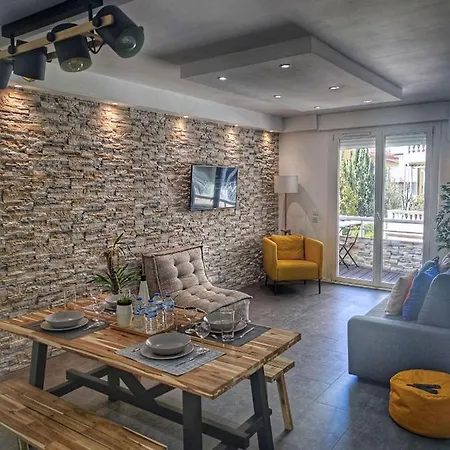 Apartment A 2 Pas Du Festival Et Plages